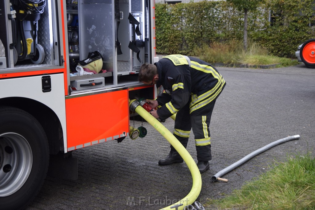 Feuer 2 Y Koeln Suerth Elisabeth Selbertstr P206.JPG - Miklos Laubert